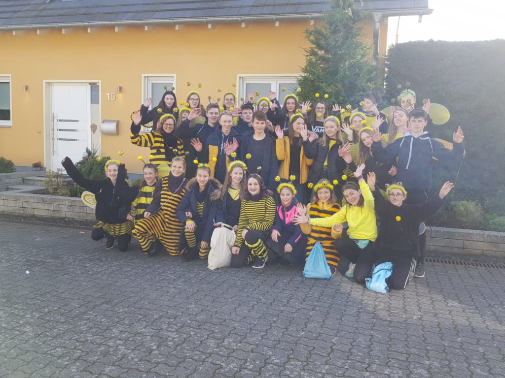 drei Mal „Calvarienberg Alaaf“ - Prinzessinnen Triple in Bachem - Gymnasium Calvarienberg