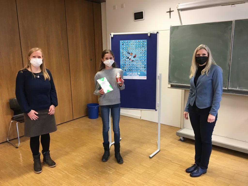 Lesefieber in der Vorweihnachtszeit - Gymnasium Calvarienberg
