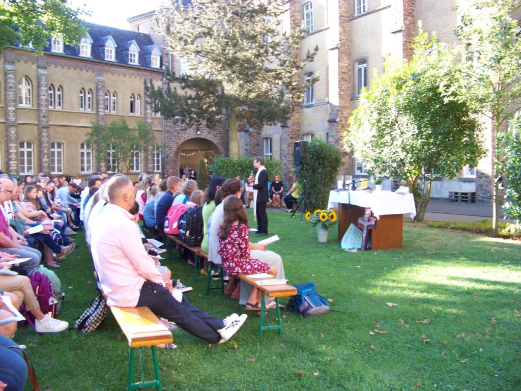 Feierliche Einschulung am Calvarienberg - Gymnasium Calvarienberg