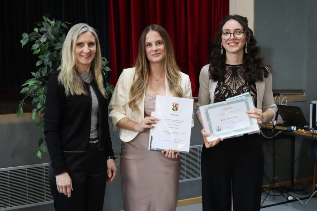 Mission erfüllt: Die Abigenten verlassen den Calvarienberg - Gymnasium Calvarienberg