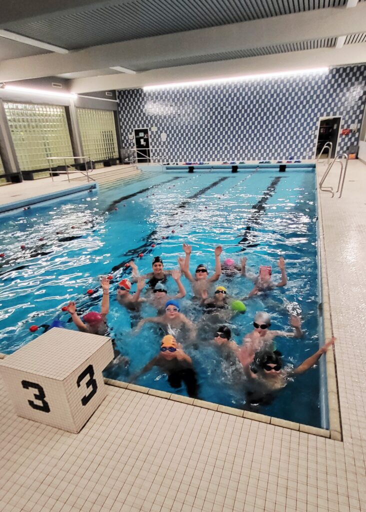 Der Calvarienberg heißt Schwimmer willkommen - zweite Ausbaustufe der Schwimmbadsanierung abgeschlossen - Gymnasium Calvarienberg