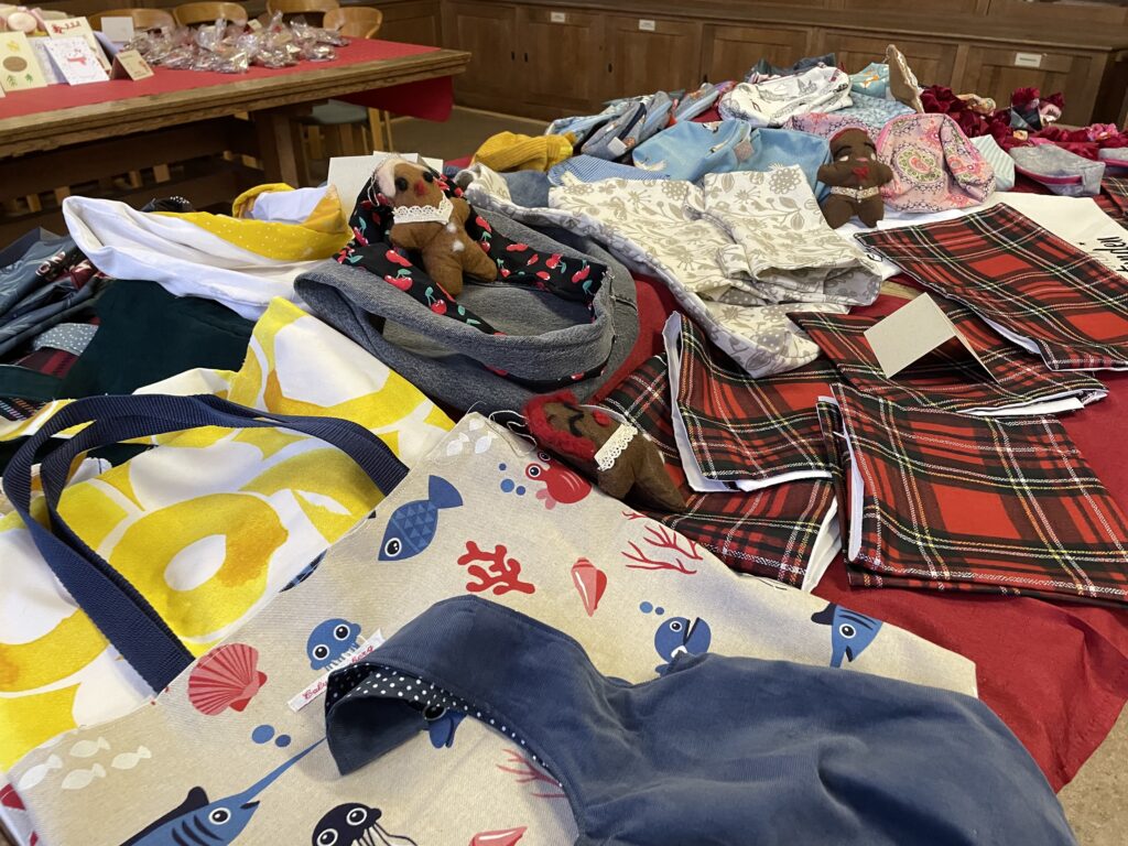 Besinnlicher Adventsbasar am Gymnasium Calvarienberg - Gymnasium Calvarienberg